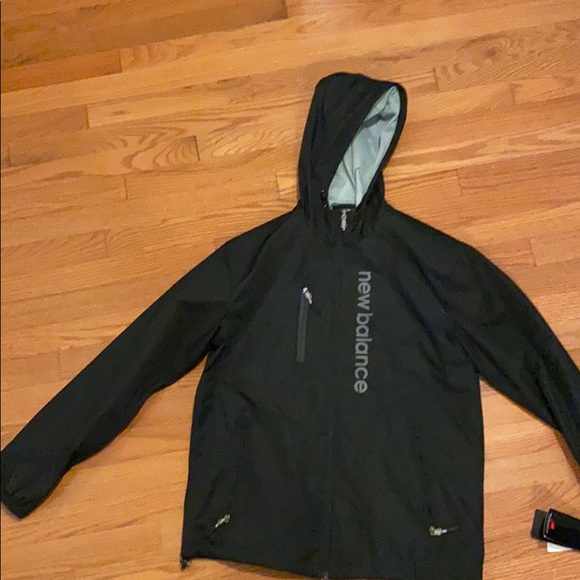 new balance lightweight jacket